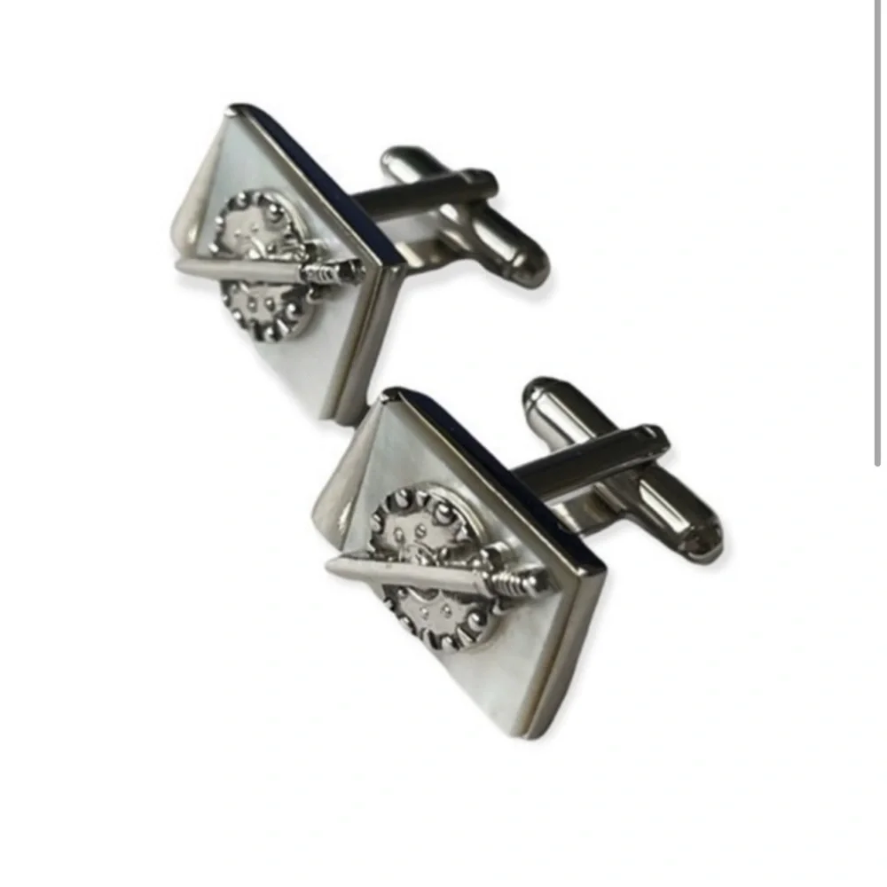 🫶🏻 Vintage Mother of Pearl Cuff Links